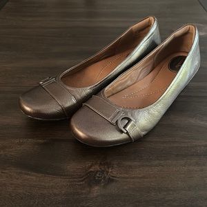 Gently used Copper Clark Flats Size 11
